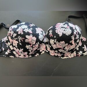 PINK by Victoria’s Secret Lace Bra in Black and Pink